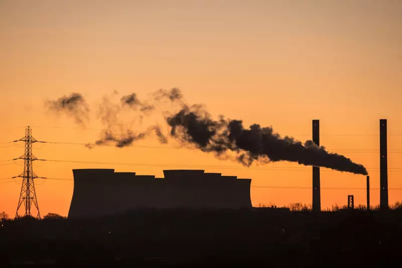 UK Economy Stagnates in April 2024 as Zero Growth Dashes Recovery Hopes