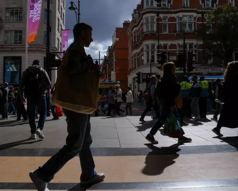 UK Retail Sales Surge Despite Budget Tax Fears: Barclays Reports Strong Growth