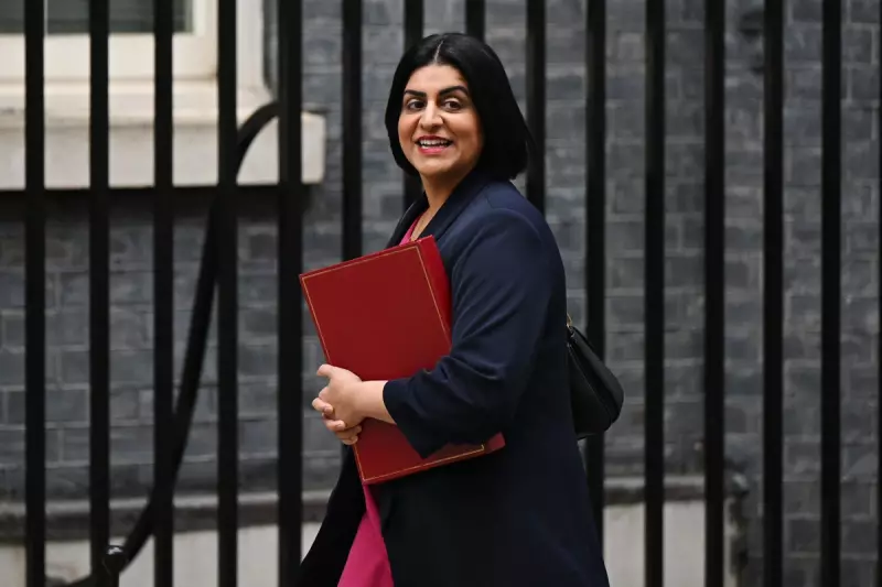 UK Tightens Visa Rules: Migrants Must Now Pass A-Level Standard English Tests