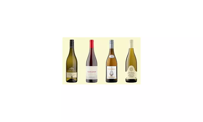 Uncork the Perfect Halloween: Your Expert Guide to White Wines for Pumpkin Pairing