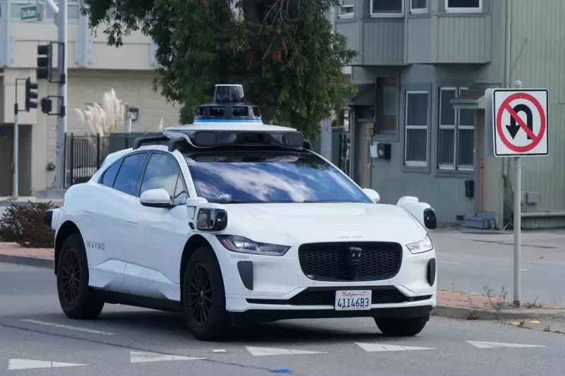 US Federal Probe Launched Into Waymo's Self-Driving Cars After Disturbing School Bus Incidents