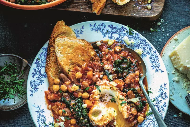 Whip Up This Hearty Tuscan Soup: A Taste of Italian Countryside in Your Kitchen