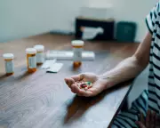 Antidepressant Side Effects: New Study Reveals Why Weight Gain Varies Dramatically Between Patients