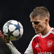 Arsenal Captain Martin Ødegaard Faces Race Against Time for Tottenham Clash After Training Injury Scare