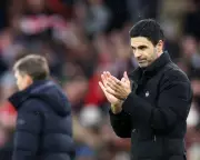 Arsenal Storm to Premier League Summit After Dominant Crystal Palace Victory | Arteta's Gunners Take Command