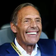 Boca Juniors Manager's Shocking Resignation After Edinson Cavani's Father Hospitalised