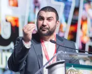 British Journalist Laura Loomer Detained by ICE in Florida - Free Speech Concerns Raised