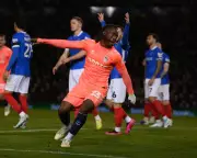 Coventry City Extend Championship Lead with Thrilling Asante Double