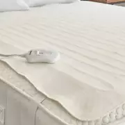 Dunelm's £35 Electric Blanket Sends Shoppers Wild As Winter Energy Bills Bite