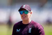 England's Amy Jones Stars as Clinical Bowling Display Seals T20 Series Victory Over New Zealand