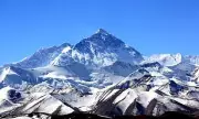 Everest in Crisis: Climbers Trapped in Death Zone as Rescue Mission Battles Extreme Conditions