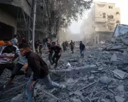 Gaza Ceasefire in Peril: Israel Resumes Deadly Strikes Amid Fragile Truce Efforts