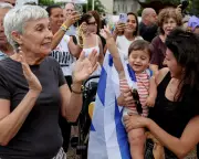 Hostage Square Erupts in Song: Emotional Scenes as Freed Israelis Return