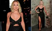 Kimberley Walsh Stuns in Sequin Gown at 2025 Attitude Awards | Showbiz Exclusive