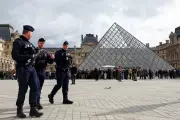 Louvre Heist Foiled: International Gang Arrested in Multi-Million Euro Jewellery Theft Plot