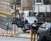 Louvre Jewels Heist Solved: How DNA & Fingerprints Cracked the Multi-Million Euro Cold Case