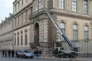Louvre Museum Heist: Multi-Million Euro Jewellery Robbery Stuns Paris