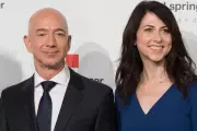 MacKenzie Scott Sells £800 Million Amazon Stake in Major Divestment Move