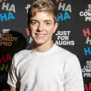 Mae Martin Opens Up About Gender Identity and Relationship with Non-Binary Partner