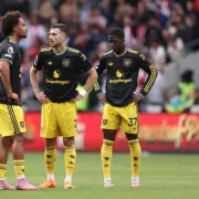 Man Utd Close In on Joshua Zirkzee as First Summer Signing - Agent Spotted at Carrington