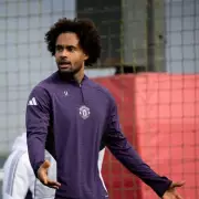 Man Utd Transfer Bombshell: Joshua Zirkzee Deal in Doubt as Ruben Amorim Emerges as Shock Managerial Candidate