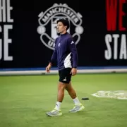 Manchester United Injury Crisis Deepens as Lisandro Martinez Faces Extended Sideline Spell