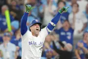 Mariners' Canadian Pitcher Shuts Down Dodgers in Stunning MLB Debut