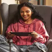 Nintendo Switch OLED vs Standard Switch: Which Console Wins Your Wallet?