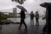 Northeastern US Braces for Powerful Nor'easter Storm Bringing Heavy Snow and Coastal Flooding