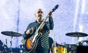 Oasis Legend Paul 'Bonehead' Arthur Announces Cancer Diagnosis | Full Band Support