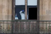 Paris Louvre Security Breach: Thieves Steal Artefacts Under CCTV Watch