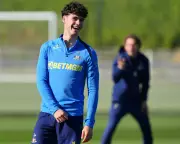 Premier League Weekend: Team News, Predicted Lineups & Key Battles