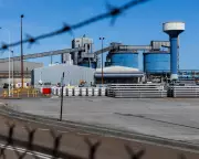 Rio Tinto's Tomago Aluminium Smelter Faces Closure Threat, Putting 1,000 Jobs at Risk