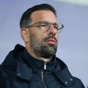 Ruud van Nistelrooy Emerges as Shock Contender for Leicester City Managerial Role