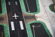 San Diego Airport Near-Miss: Passenger Jet Narrowly Avoids Runway Collision
