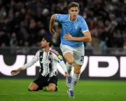 Serie A Showdown: Juventus Crush Lazio as Roma Stumble in Dramatic Italian Football Weekend