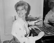 Shirley Abicair: Australian Zither Star and Children's TV Pioneer Dies at 98