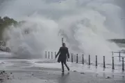 Storm Amy Batters UK: Flight Chaos and Flood Warnings as 70mph Winds Strike