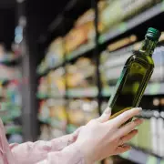 Supermarket Warning: Popular Kitchen Staple Could Contain Dangerous Plastic Fragments