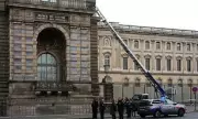 The Louvre's Greatest Heists: From the Mona Lisa's Daring Theft to the 16th Century Armour Raid