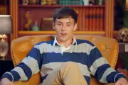 Tom Daley's Knitting Showdown: Olympic Star Faces Treachery in Celebrity Traitors