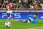 Tottenham's Goalkeeper Hunt Takes Dramatic Turn as Monaco Snatch Guglielmo Vicario