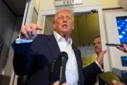 Trump's Truth Social Caught Running Fake Polling Ads in Controversial Campaign Strategy