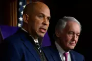 US Immigration Raids Target School Zones, Sparking Democratic Fury and Parental Panic