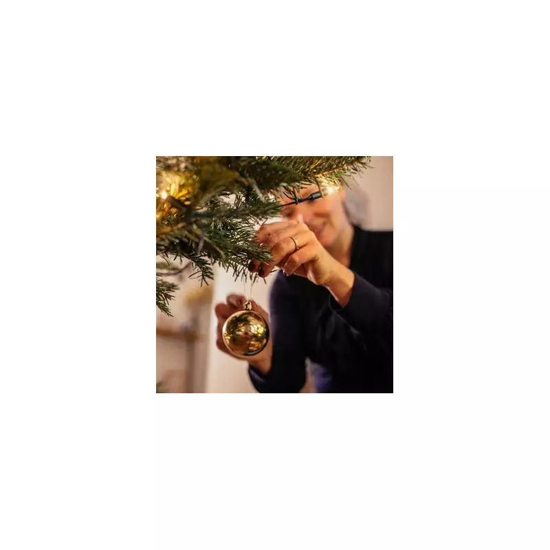 5 Christmas Decorating Blunders to Avoid, According to an Interior Designer