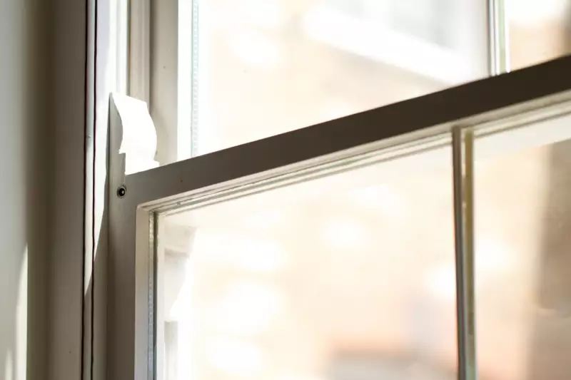 Are Sash Windows Draining Your Energy Bills? The Surprising Truth
