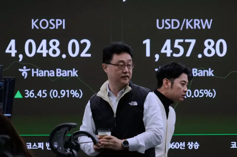 Asian Markets Slip as US Stumble and Japan's Contraction Weigh