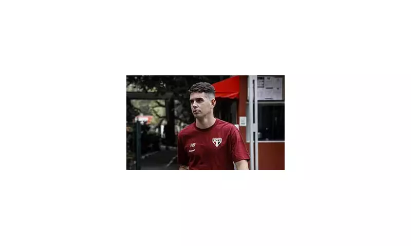 Ex-Chelsea Star Oscar Diagnosed with Heart Condition After Training Collapse