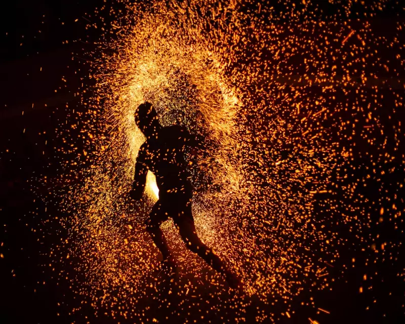 From Kerala's Ancient Martial Arts to Quirky British Hedgerows: Guardian Readers Share Their Stunning Photo Collection