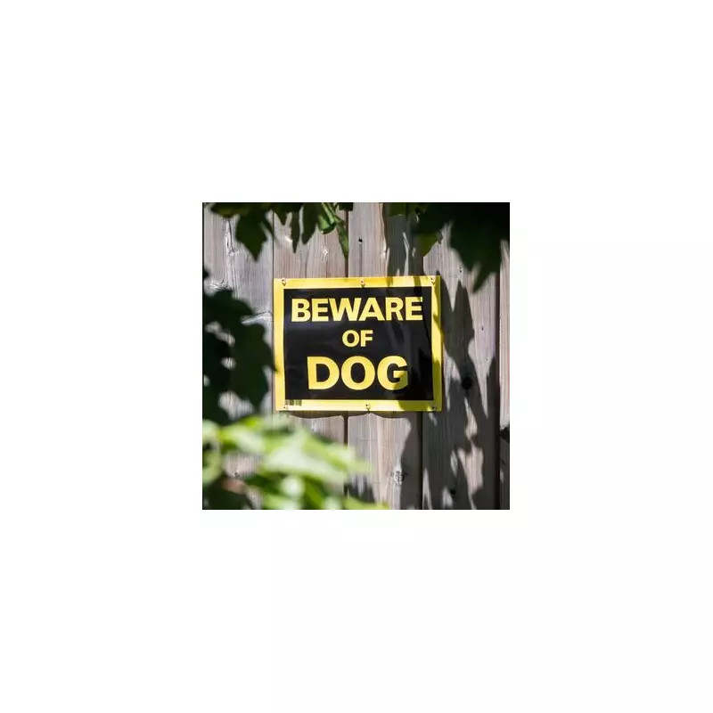 Golden Retriever's Hilarious Fail as a Guard Dog Goes Viral